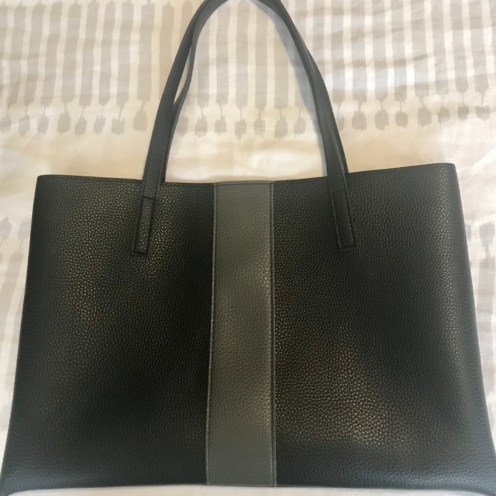 Vince Camuto pebbles leather tote. Like New.